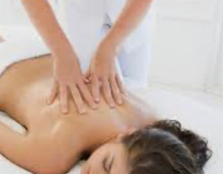 Massage bei Skin Expert Hamburg